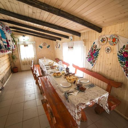 Complex Traditional Casuta Bunicilor-Breb Екстериор снимка