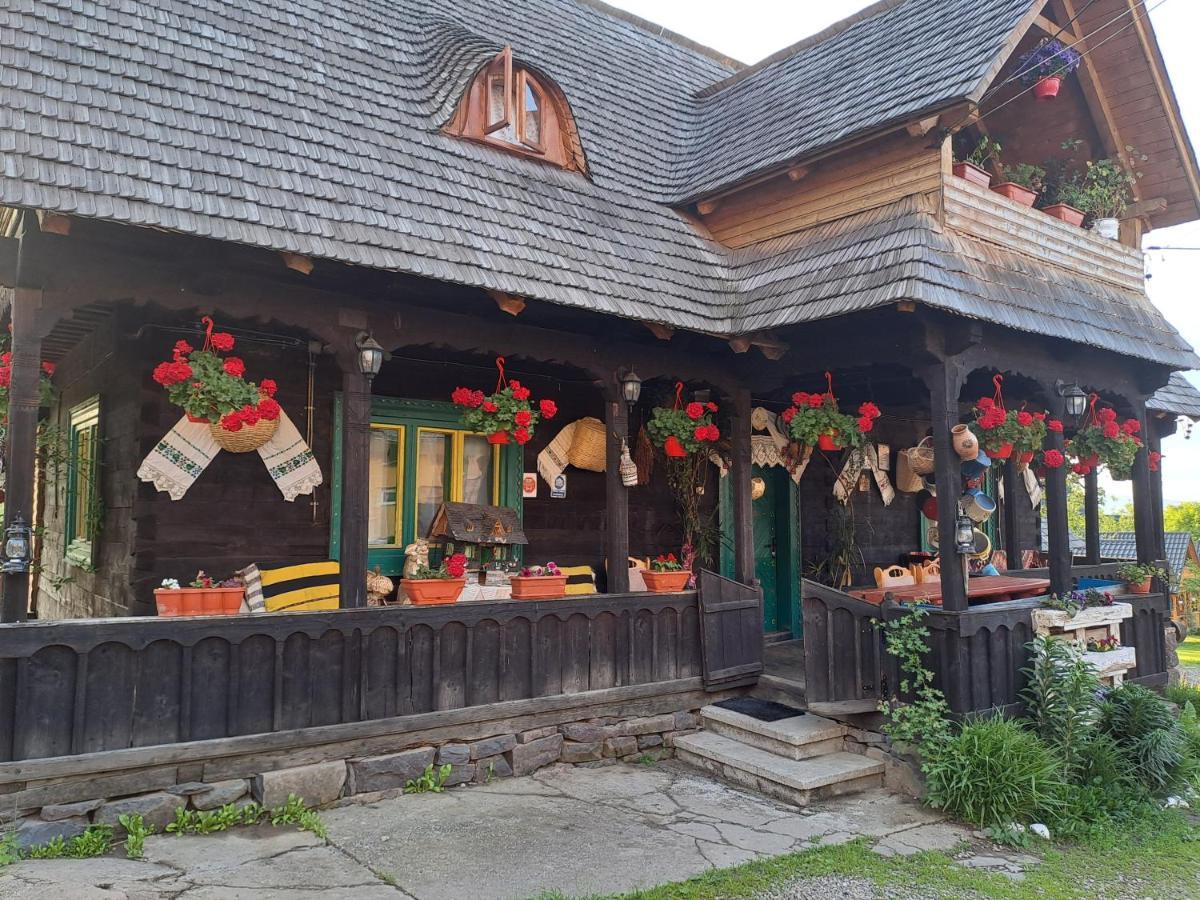 Complex Traditional Casuta Bunicilor-Breb Екстериор снимка